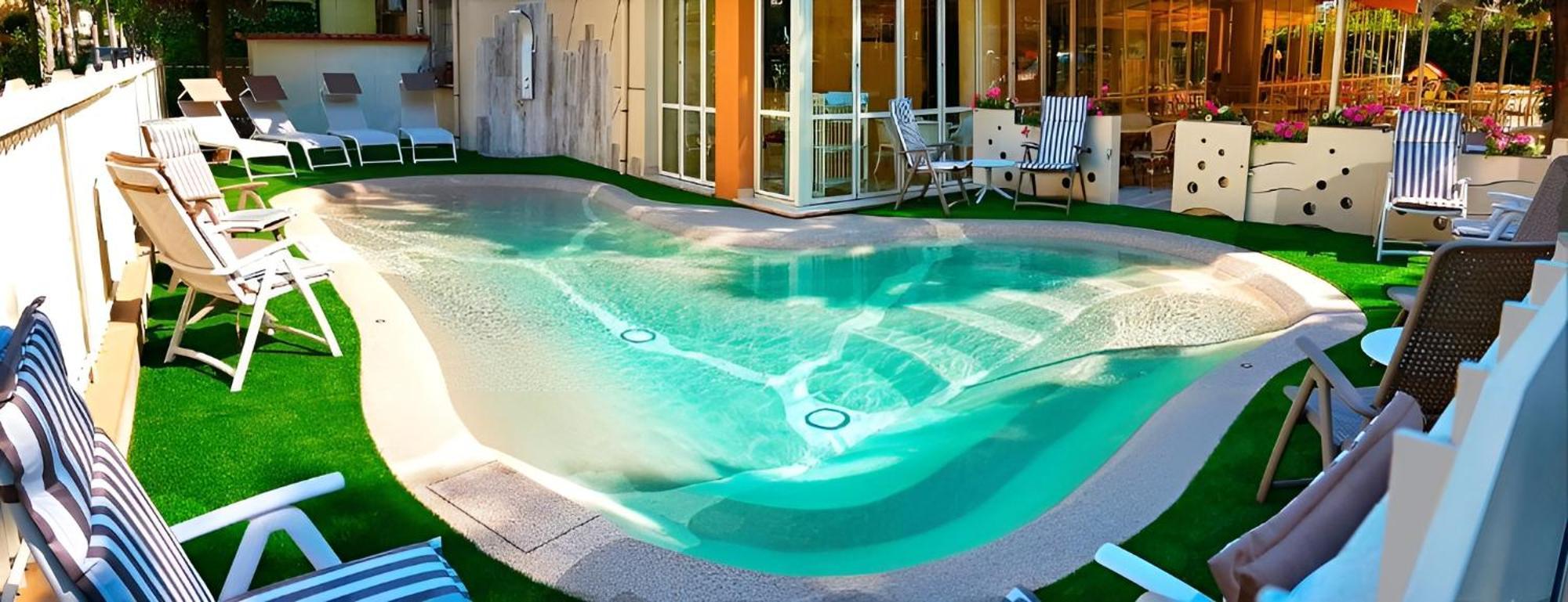 Hotel Gioiosa 切塞纳蒂科 外观 照片